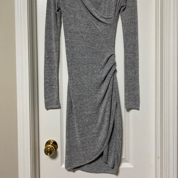 Dress - Picture 2 of 5